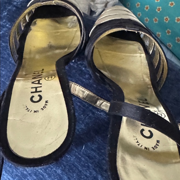 Shoe - Picture 10 of 10